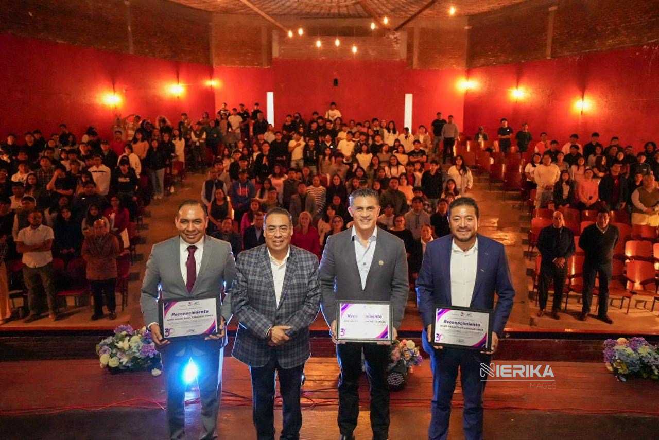 PARTICIPA ALCALDE ALFONSO SÁNCHEZ GARCÍA EN CONVERSATORIO DE LA UTT SOBRE LIDERAZGO, GOBERNANZA E INNOVACIÓN