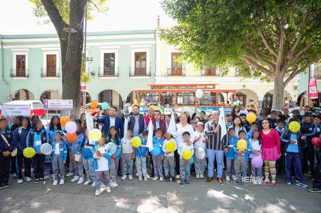 AYUNTAMIENTO DE TLAXCALA Y SECTURE REALIZAN RECORRIDO TURÍSTICO INFANTIL POR EL DÍA DE LA NIÑEZ