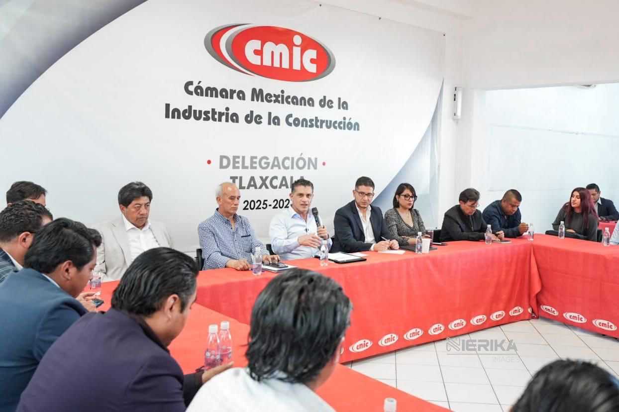 ALCALDE ALFONSO SÁNCHEZ GARCÍA FORTALECE VÍNCULOS CON EL SECTOR CONSTRUCTOR