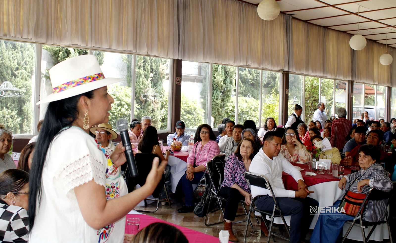 Ana Lilia Rivera continúa promoviendo la unidad y la defensa de la soberanía nacional en asambleas informativas