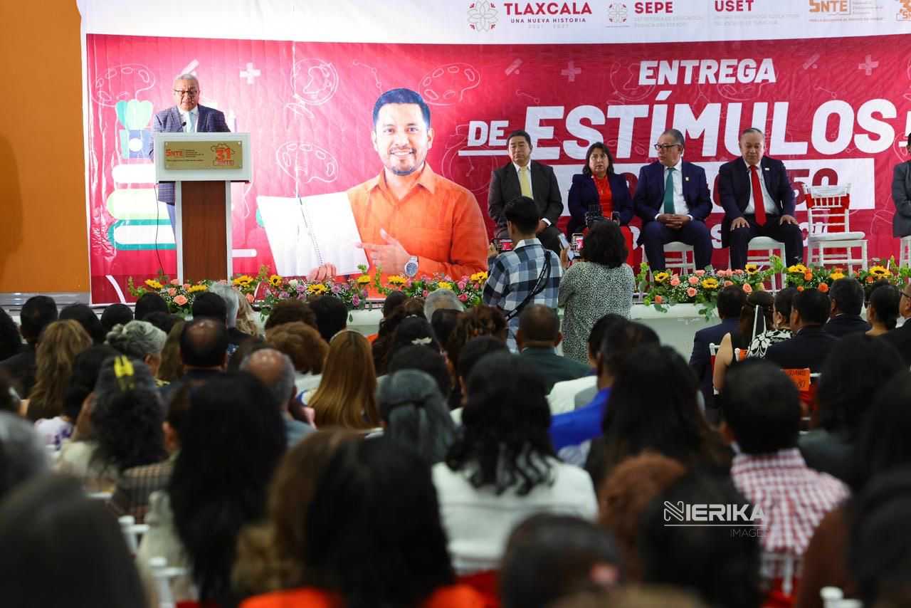 RECONOCE GOBIERNO DEL ESTADO A MAESTROS TLAXCALTECAS DE LA SECCIÓN 31 DEL SNTE.
