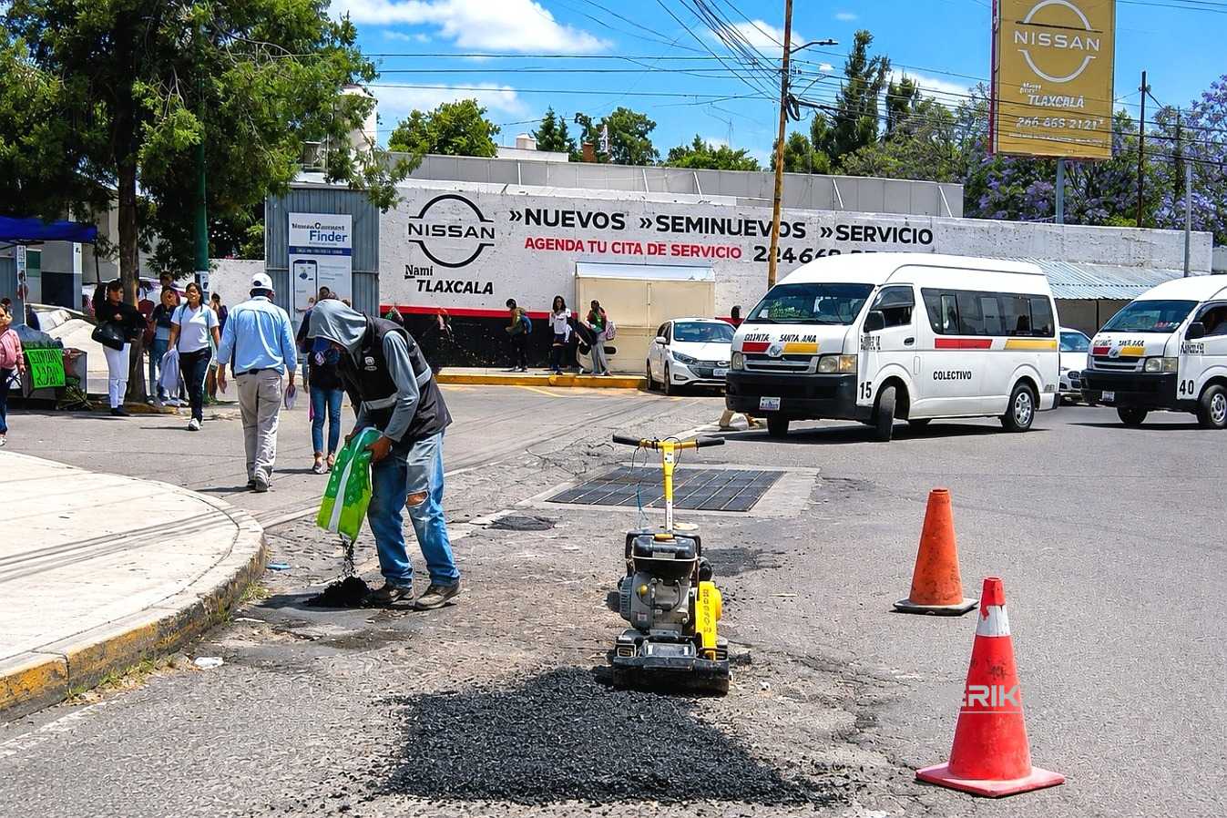 DIRECCIÓN DE OBRAS DEL AYUNTAMIENTO DE TLAXCALA REALIZA ACCIONES DE BACHEO EN TIZATLÁN