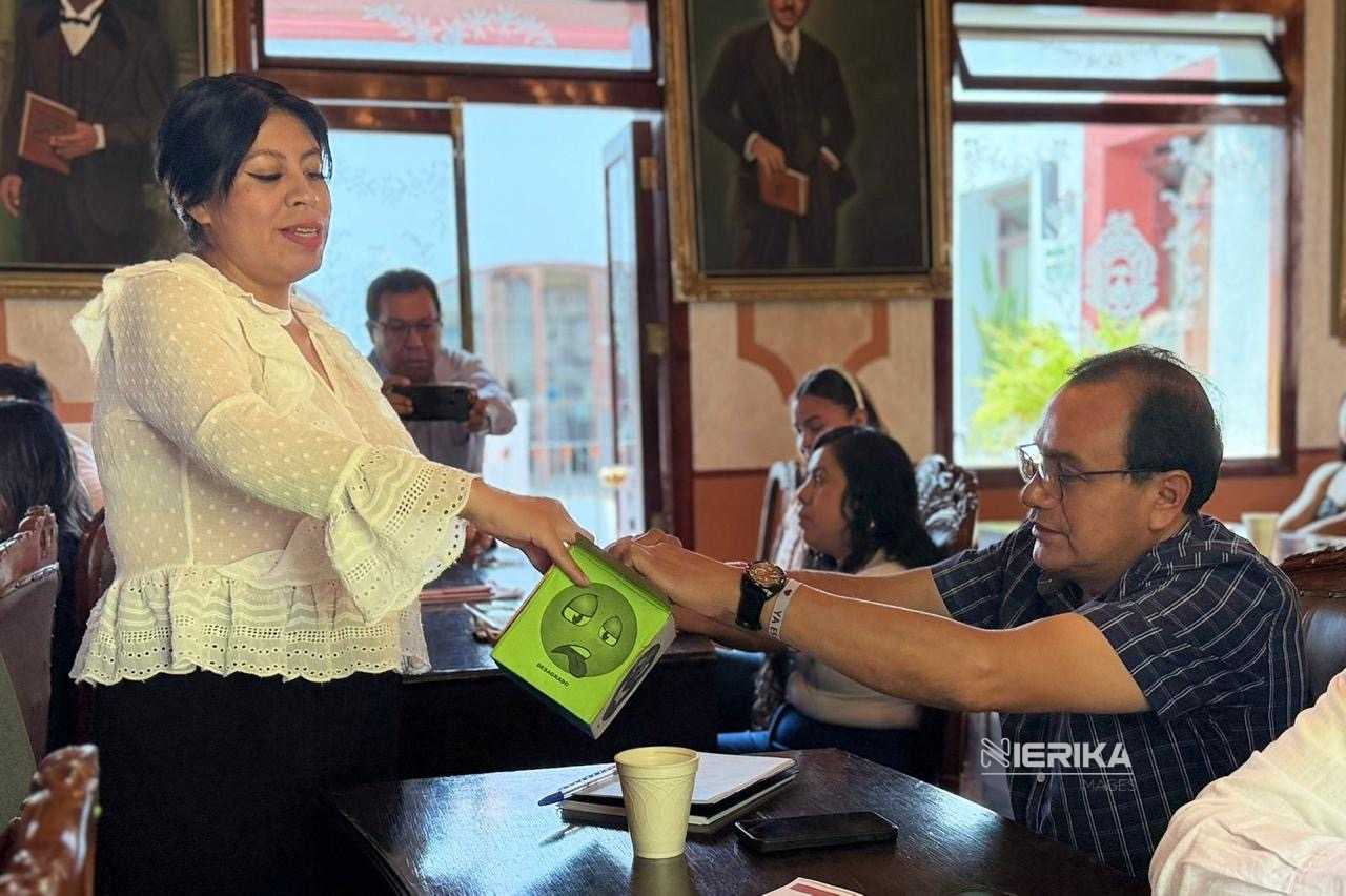 AYUNTAMIENTO DE TLAXCALA PRIORIZA LA SALUD MENTAL DE SERVIDORES PÚBLICOS CON TALLER ESPECIALIZADO