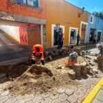 BRIGADAS DE MÁS TERRITORIO MEJORAN LA MOVILIDAD CON RENIVELACIÓN DE ADOQUINES EN EL CENTRO DE TLAXCALA