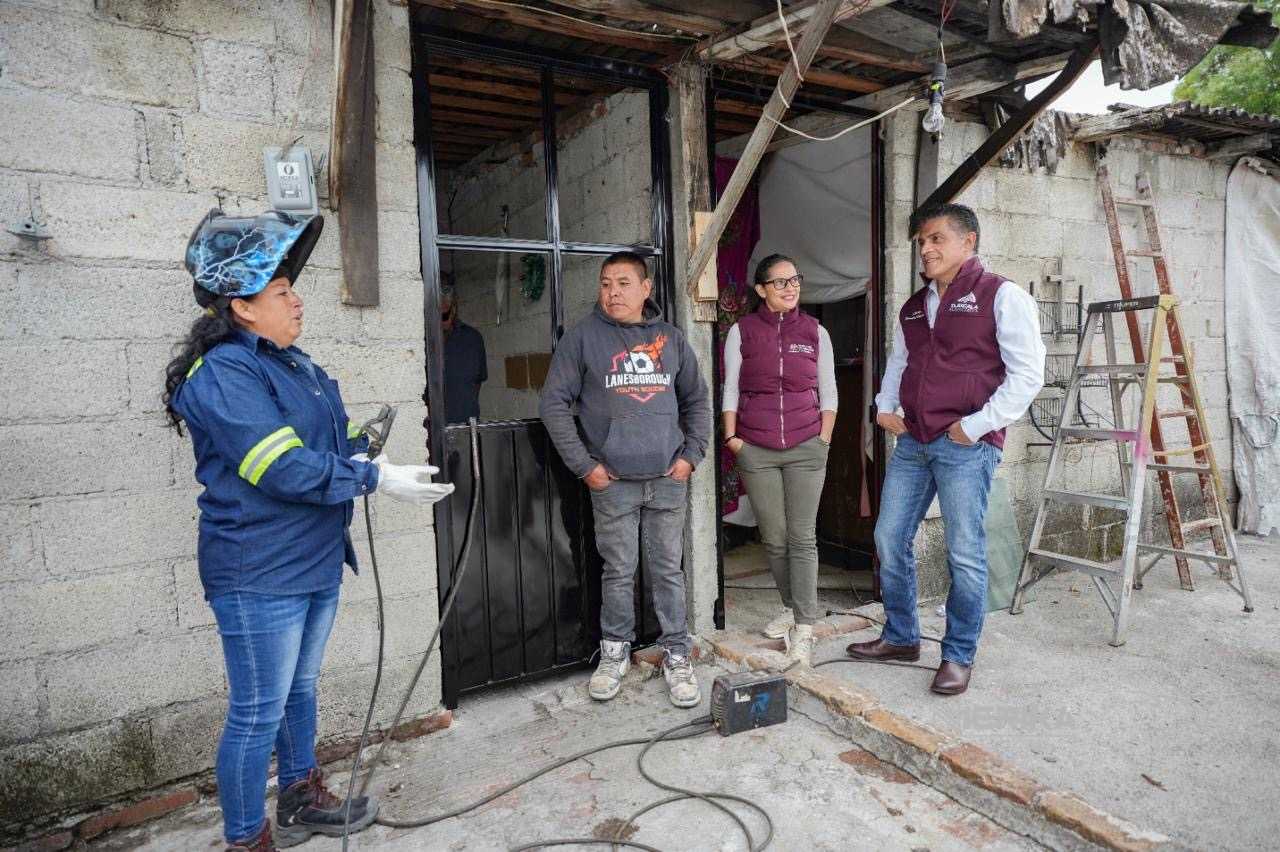 GESTIONA ALCALDE ALFONSO SÁNCHEZ APOYOS PARA MEJORAR VIVIENDAS Y MOVILIDAD DE FAMILIAS DE CUAUHTELULPAN