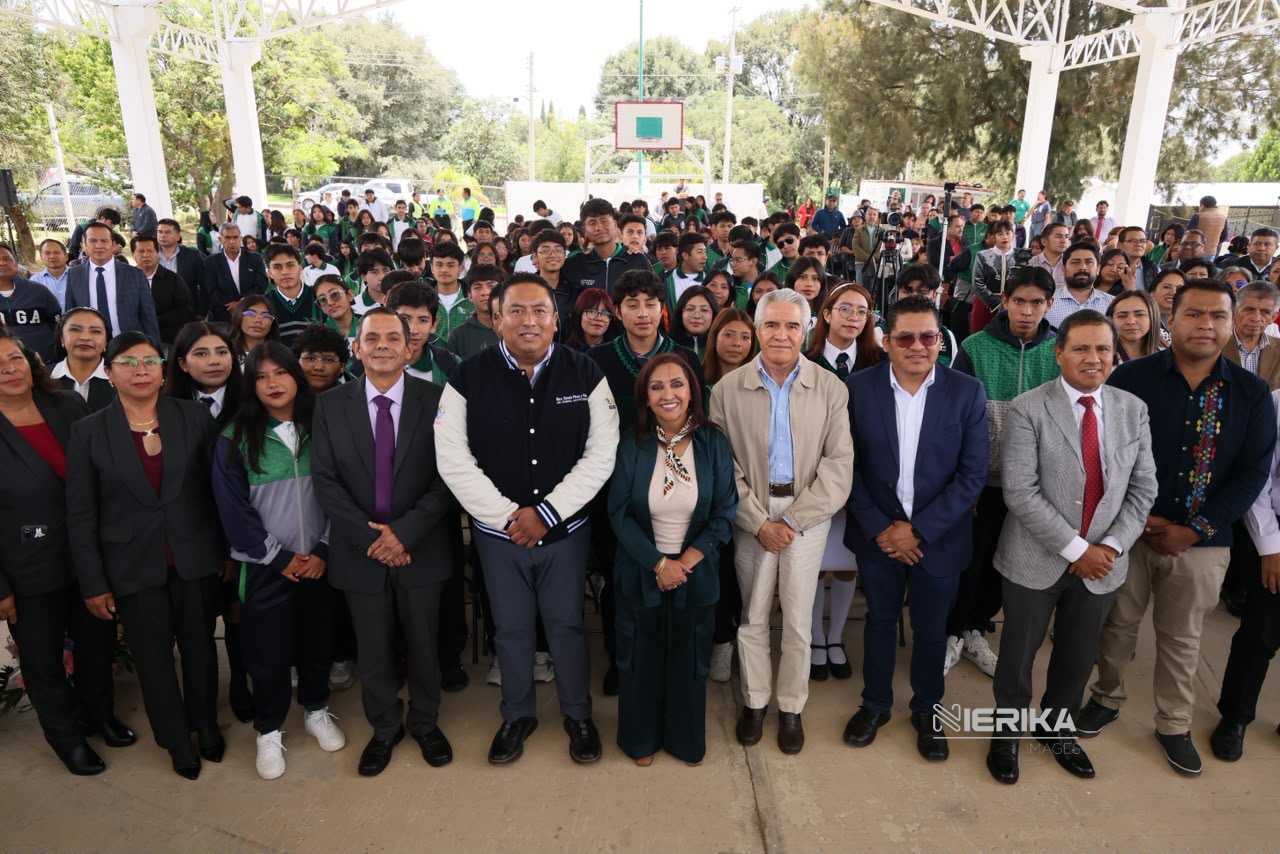 INAUGURA LORENA CUÉLLAR NUEVA TECHUMBRE DEL CECYTE TLACHCO; DESTACA INVERSIÓN EN EDUCACIÓN COMO MOTOR DE OPORTUNIDADES PARA LA JUVENTUD