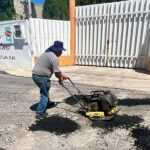 Brigadas de “Más Territorio” pintan topes, balizan vialidades y realizan poda en Ixtulco, Ocotlán y Adolfo López Mateos