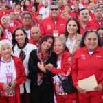 ABANDERA GOBERNADORA A LA SELECCIÓN TLAXCALTECA DE PERSONAS ADULTAS MAYORES