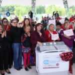 GOBERNADORA LLEVA APOYOS DIRECTOS A LOS HOGARES CON PROGRAMA DE LAVADORAS.