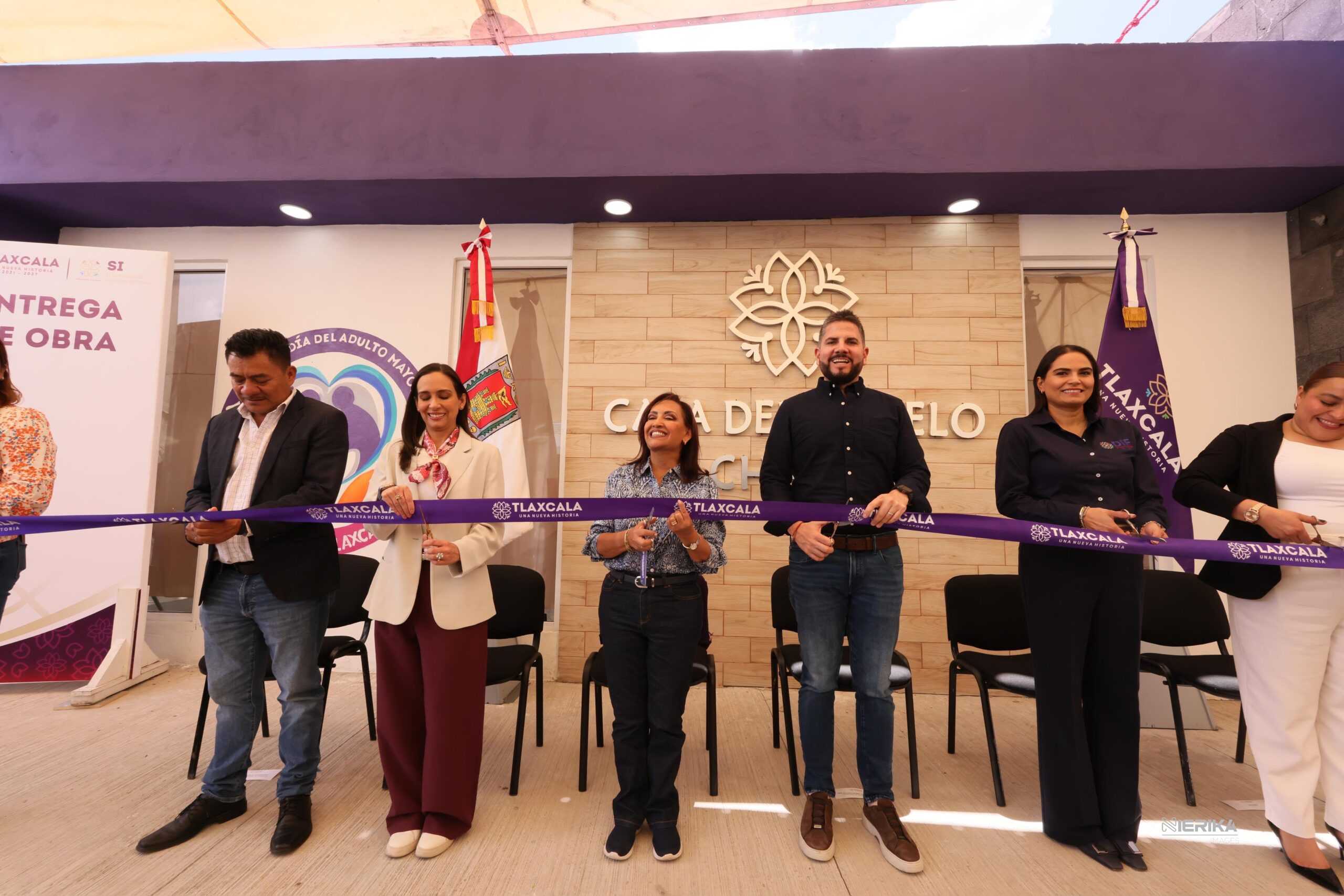 INAUGURA GOBERNADORA NUEVA CASA DEL ABUELO EN TERRENATE