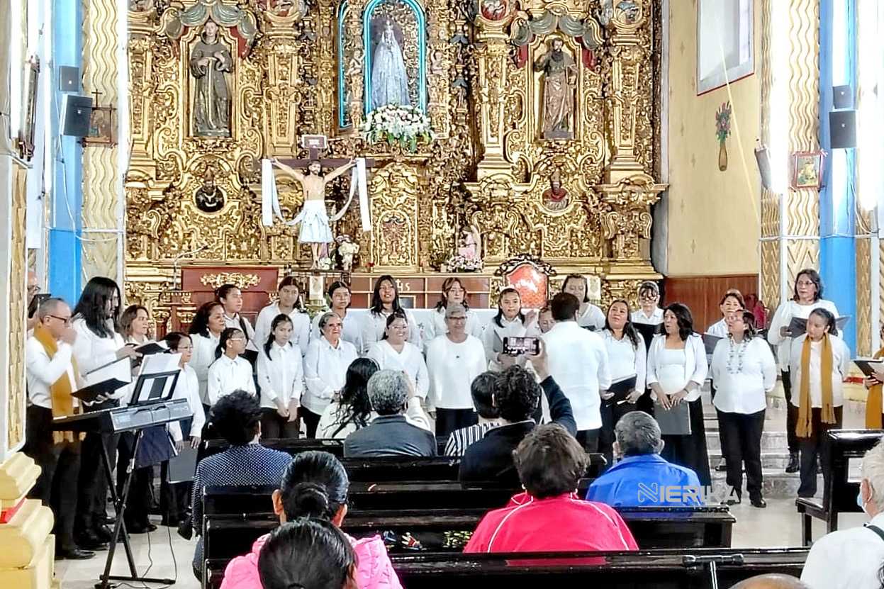 EL CORO DE LA CIUDAD DE TLAXCALA CONQUISTA A LAS FAMILIAS DE ACUITLAPILCO DURANTE LA TEMPORADA CORAL DE VERANO