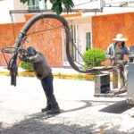 ATIENDE AYUNTAMIENTO DE TLAXCALA CON BACHEO A LA COLONIA TLAPANCALCO