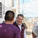 PROMESA CUMPLIDA PARA SANTA MARÍA IXTULCO: CARLOS LÓPEZ SUPERVISA AVANCES DE REHABILITACIÓN VIAL