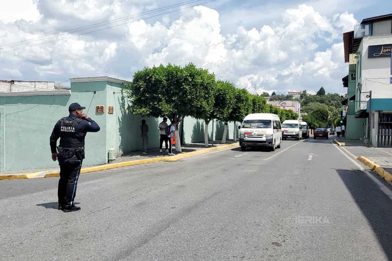 POLICÍA MUNICIPAL BRINDA APOYO VIAL DURANTE MANIFESTACIÓN DE NORMALISTAS