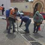 REALIZA AYUNTAMIENTO DE TLAXCALA JORNADA INTENSIVA DE LIMPIEZA PREVENTIVA DE REJILLAS PLUVIALES PARA PROTEGER A LA CIUDADANÍA