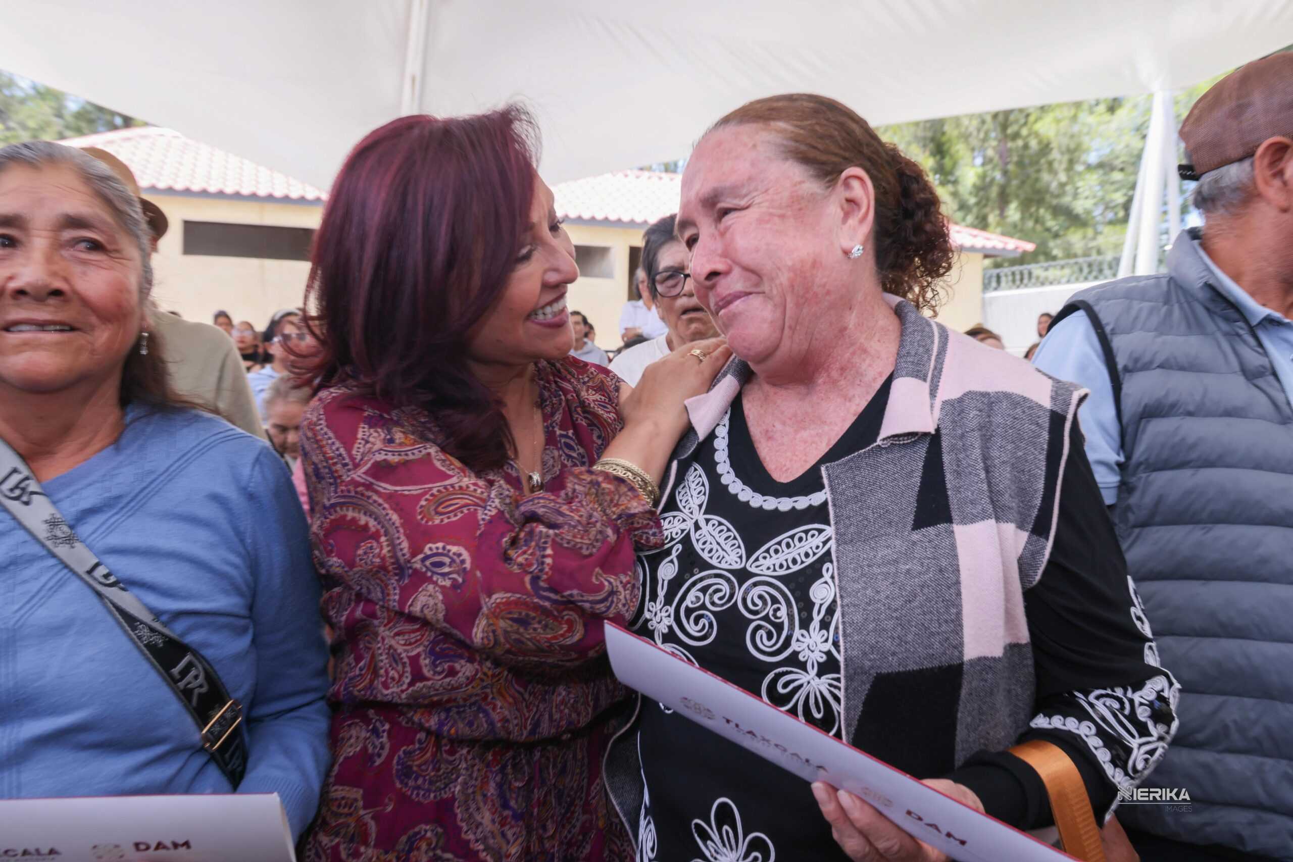 VIAJARÁN 68 ADULTOS MAYORES A ESTADOS UNIDOS PARA REENCONTRARSE CON SUS HIJAS E HIJOS.